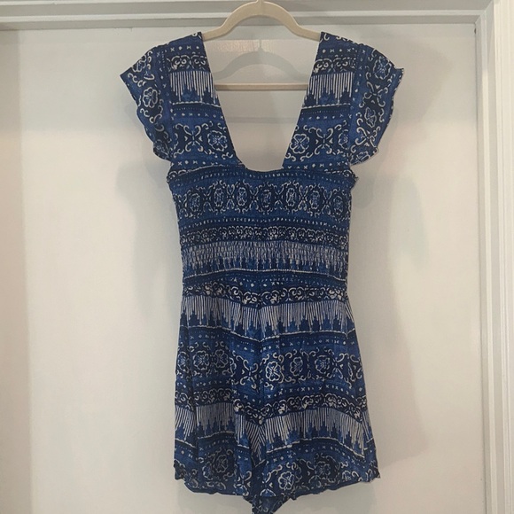 House of Harlow 1960 Blue Printed Tie-Front Tunic - Picture 7 of 8